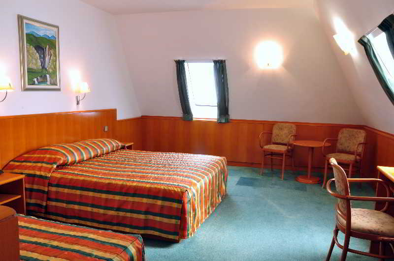 Hotel Grabovac Plitvicka Jezera Exterior photo