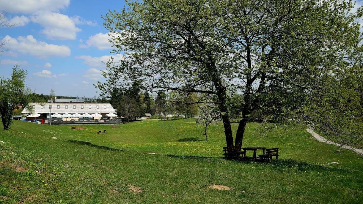 Hotel Grabovac Plitvicka Jezera Exterior photo